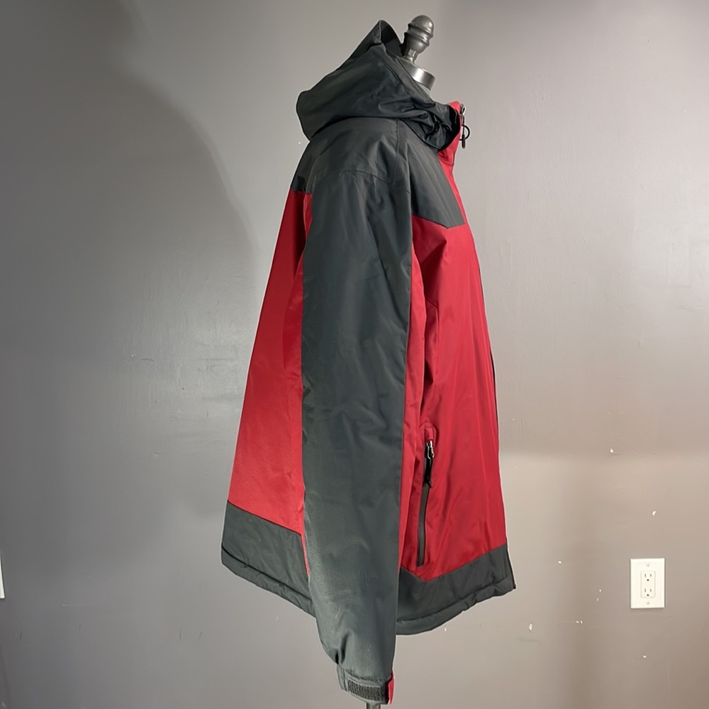Wind river mens winter coat size large in near new condition.  T-max.  Hyper-Dri - Picture 5 of 17